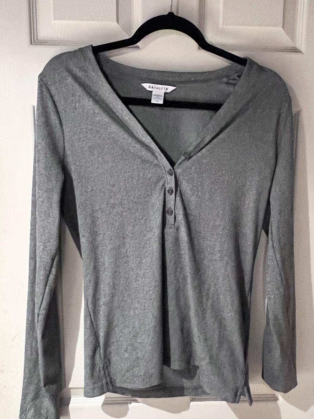 Athleta Gray Long Sleeve Ribbed Henley Top Size Medium